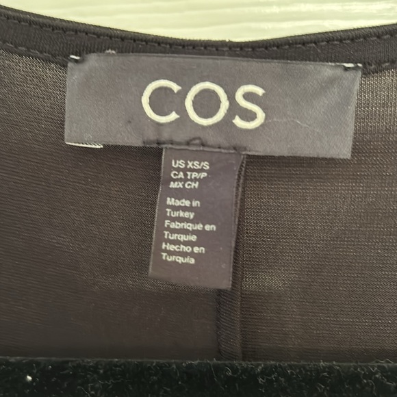 COS Maxi V Neck - Picture 2 of 4